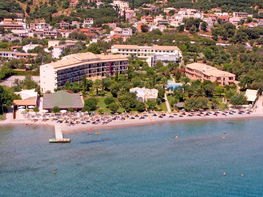 Delfinia Hotel Moraitika Exterior photo