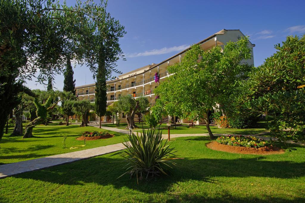 Delfinia Hotel Moraitika Exterior photo