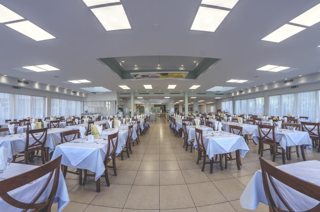 Delfinia Hotel Moraitika Exterior photo