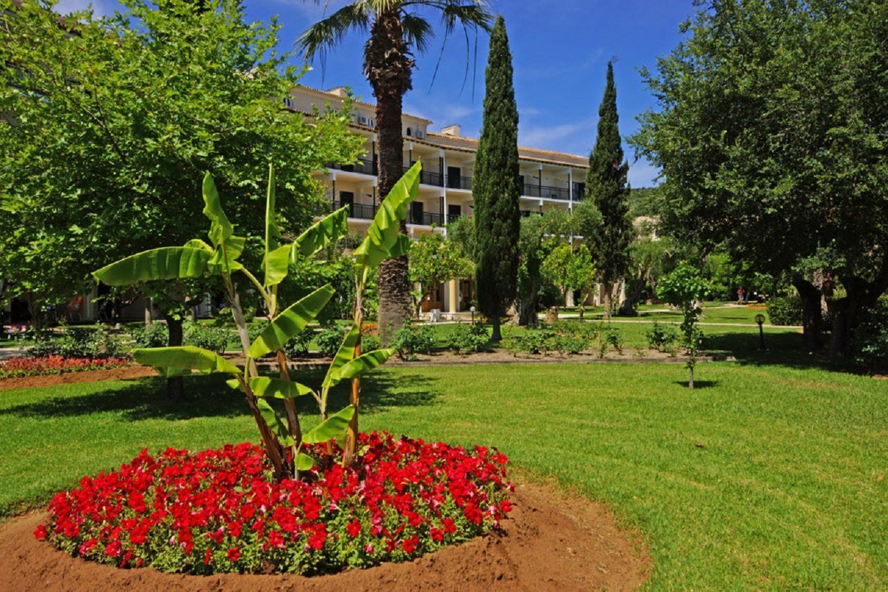 Delfinia Hotel Moraitika Exterior photo