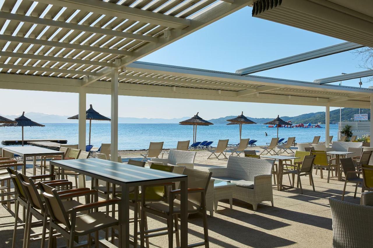 Delfinia Hotel Moraitika Exterior photo